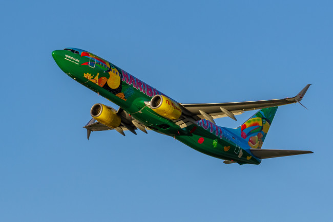 Обои картинки фото авиация, пассажирские самолёты, авиалайнер