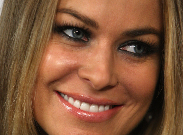 Обои картинки фото девушки, carmen electra, блондинка, лицо, улыбка