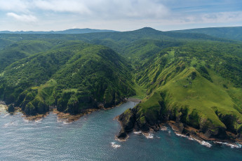 Картинка итуруп природа побережье остров курилы море берег