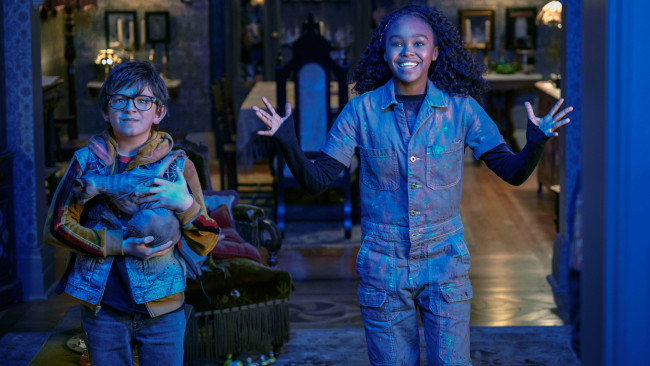 Обои картинки фото nightbooks ,  2021 , кино фильмы, -unknown , другое, lidya, jewett, winslow, fegley, nightbooks, ночные, тетради, фэнтези, семейный