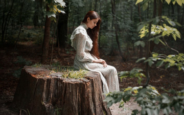 Картинка девушки -+брюнетки +шатенки девушка женщина шатенка темноволосая сексуальная модель звезда обувь одежда бельё колготки чулки аксессуары и множество всяческих елементов на картинке фотографий изображении