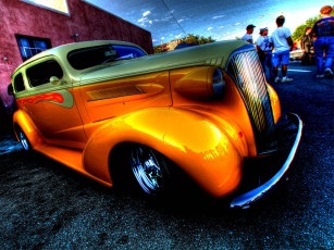 Картинка автомобили выставки уличные фото