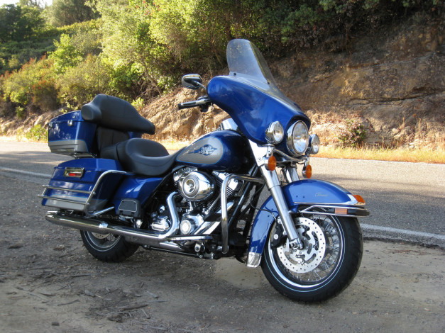 Обои картинки фото мотоциклы, harley, davidson