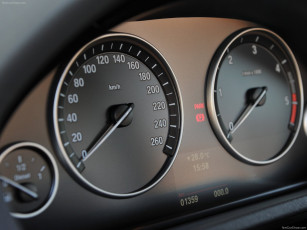 Картинка автомобили спидометры торпедо