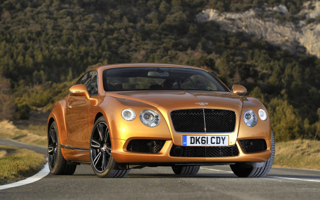 Обои картинки фото 2013, bentley, continental, gt, v8, автомобили, красота, скорость, стиль, автомобиль
