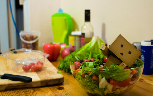 Обои картинки фото разное, данбо, danboard, коробочка, салат