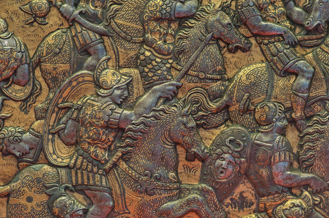 Обои картинки фото разное, рельефы, статуи, музейные, экспонаты, металл, медь, чиканка