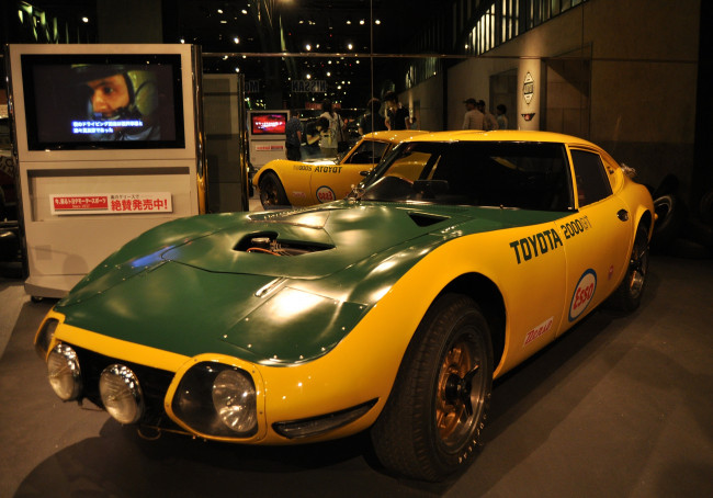 Обои картинки фото toyota, автомобили, выставки, уличные, фото, красота, стиль, скорость, автомобиль