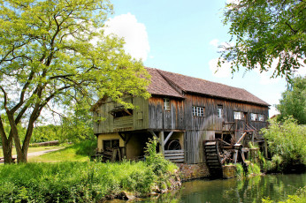 Картинка разное мельницы деревья сломанное колесо мельница трава заводь река