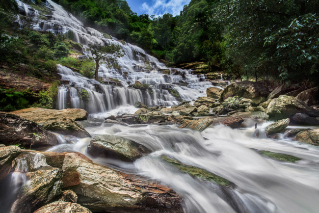 Обои картинки фото природа, водопады, лес, река, водопад