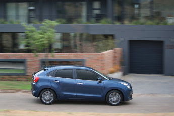 Картинка автомобили suzuki