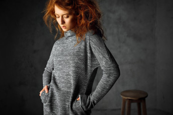 Картинка девушки -unsort+ рыжеволосые+и+другие рыжая платье карманы табуретка