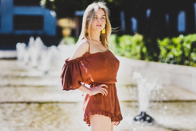 Обои картинки фото девушки, -unsort , блондинки, взгляд, лицо