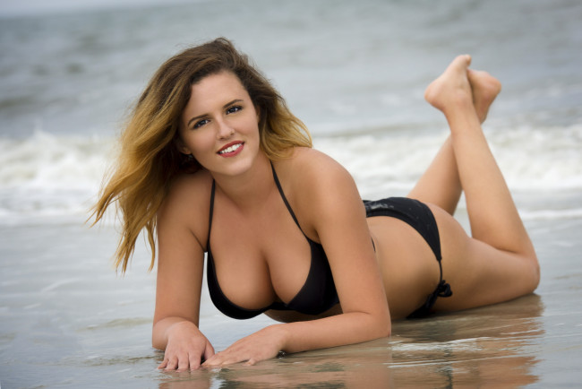 Обои картинки фото девушки, -unsort , брюнетки,  шатенки, взгляд, лицо