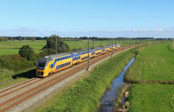 Картинка техника электровозы локомотив состав