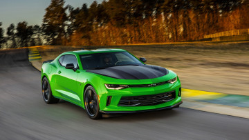 Картинка chevrolet+camaro+1le+green+2017 автомобили camaro 2017 green 1le chevrolet