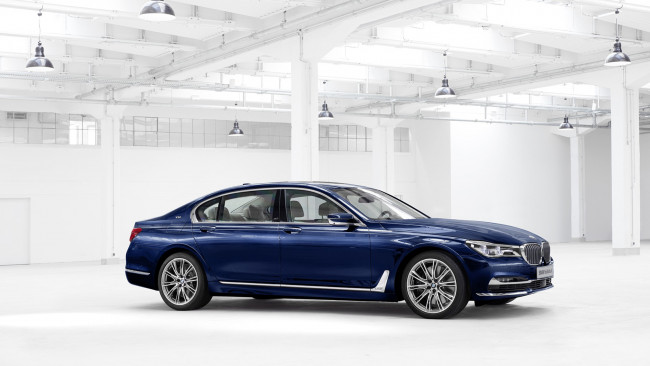 Обои картинки фото bmw 7 series individual m760li xdrive v12 excellence the next-100 years 2017, автомобили, bmw, the, next-100, excellence, series, 7, individual, m760li, xdrive, v12, 2017, years