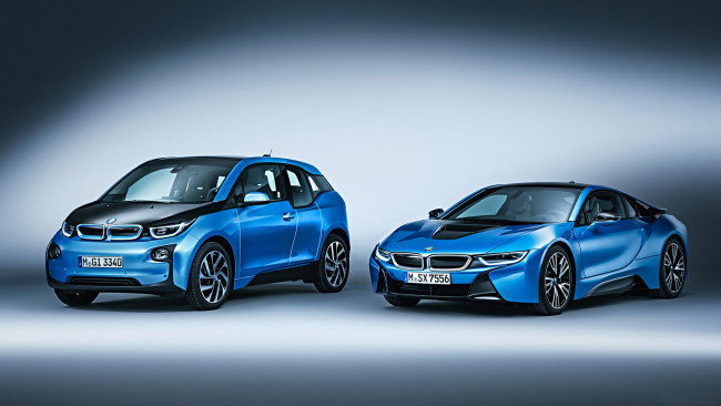 Обои картинки фото bmw i3 and bmw i8 2017, автомобили, bmw, 2017, i8, i3
