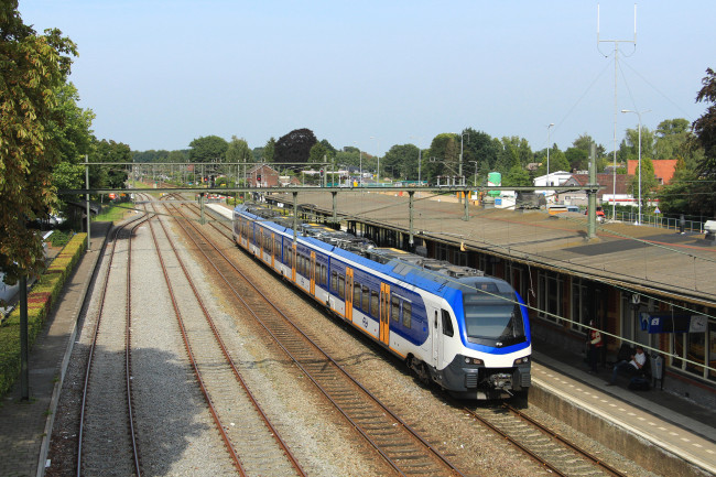 Обои картинки фото техника, электровозы, локомотив, состав