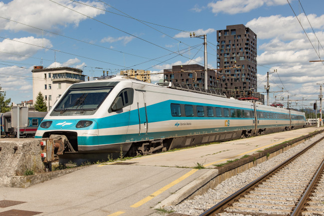 Обои картинки фото техника, электровозы, локомотив, состав