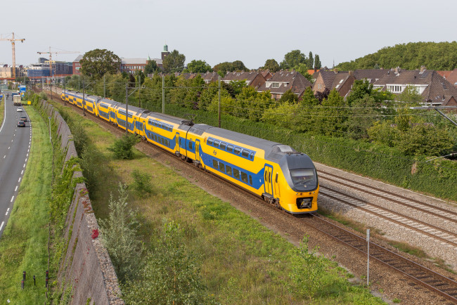 Обои картинки фото техника, электровозы, состав, локомотив