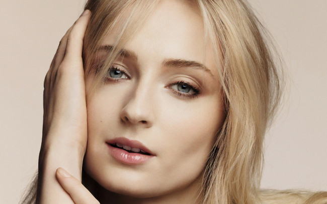 Обои картинки фото девушки, sophie turner, портрет