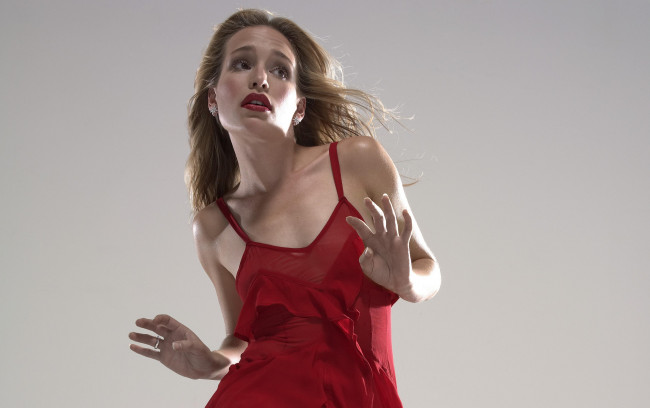 Обои картинки фото девушки, piper perabo, платье, блондинка, актриса
