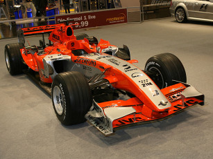 Картинка spyker midland автомобили выставки уличные фото