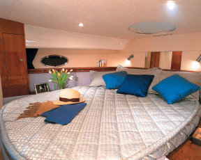 Картинка интерьер каюты помещения на корабле