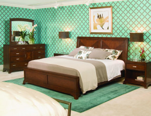 Картинка интерьер спальня тумбочка светильник подушки ровать