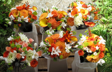 Картинка цветы букеты композиции нарциссы георгины розы