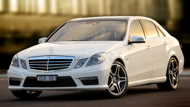 Обои картинки фото mercedes, автомобили, benz, стиль, мощь, скорость, автомобиль