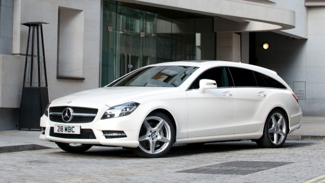 Обои картинки фото mercedes, cls, автомобили, benz, стиль, автомобиль, скорость, мощь