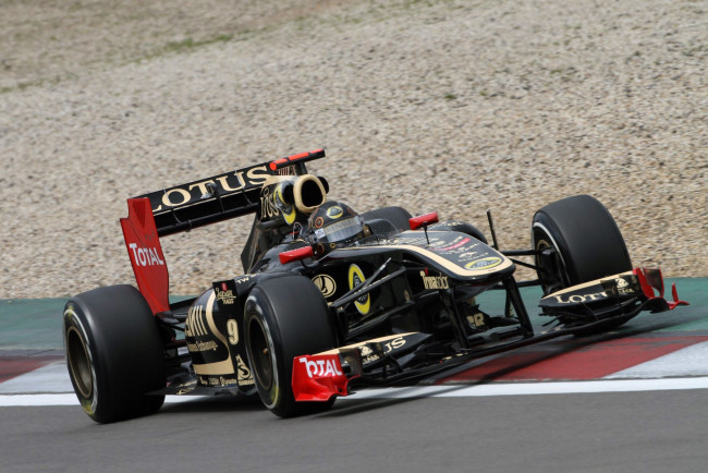 Обои картинки фото формула, спорт, гонка, болид, трасса