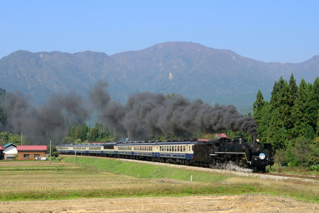 Обои картинки фото техника, паровозы, горы, паровоз, вагоны