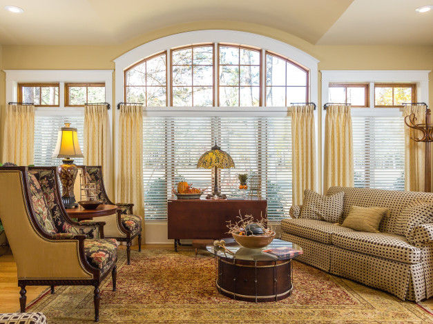 Обои картинки фото интерьер, гостиная, диваны, окна