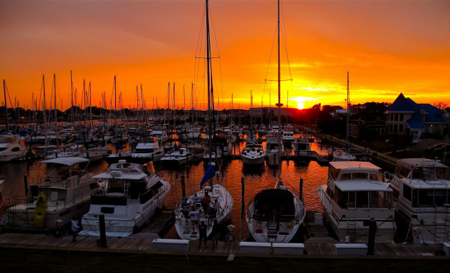 Обои картинки фото корабли, порты ,  причалы, гавань, причал, яхты, закат