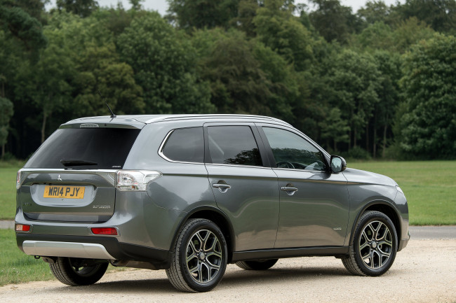 Обои картинки фото автомобили, mitsubishi, outlander, uk-spec, 2014г, темный
