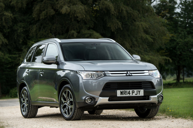 Обои картинки фото автомобили, mitsubishi, outlander, uk-spec, 2014г, темный
