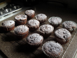 Картинка еда пирожные +кексы +печенье много кексы