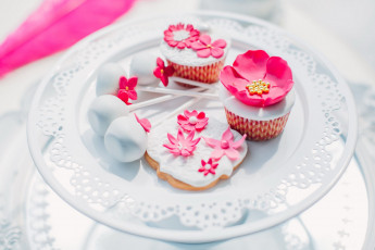 Картинка еда пирожные +кексы +печенье марципан глазурь