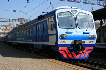 Картинка электричка техника поезда перрон поезд