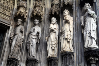 Картинка разное рельефы +статуи +музейные+экспонаты скульптуры