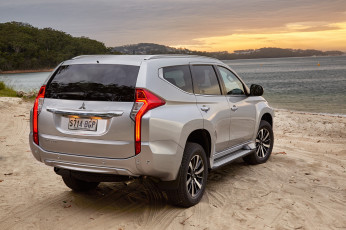 Картинка автомобили mitsubishi 2015г sport au-spec pajero