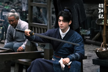 Картинка кино+фильмы romance+on+the+farm парень меч старик