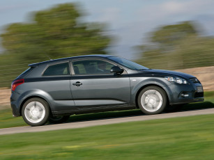 Картинка автомобили kia ceed