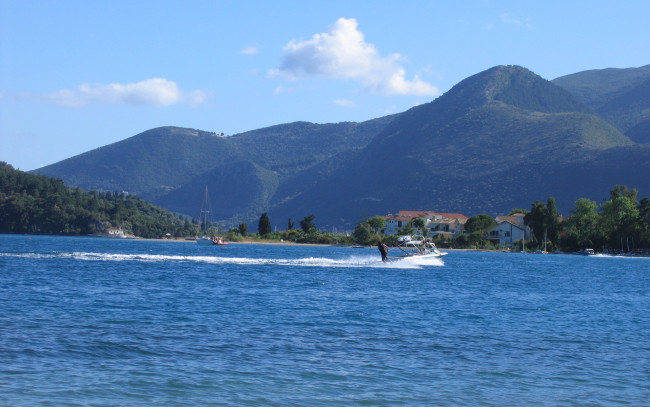 Обои картинки фото природа, моря, океаны, облака, горы, море