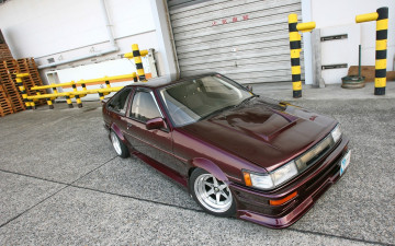 Картинка автомобили toyota corolla