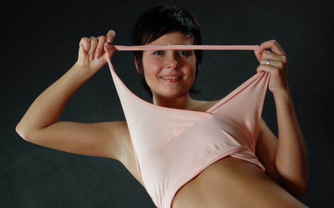 Обои картинки фото ninelle, девушки, -unsort , брюнетки,  шатенки, брюнетка, девушка, грудь