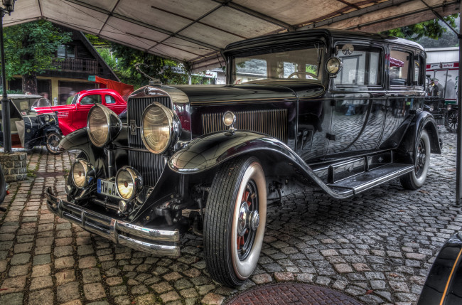 Обои картинки фото cadillac v8 oldtimer, автомобили, выставки и уличные фото, выставка, автошоу